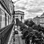 Etoile Park Parigi