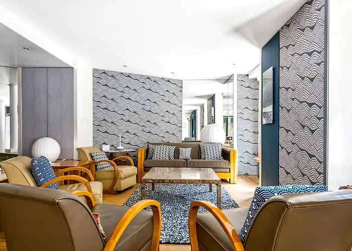 Etoile Park Hotel 3*